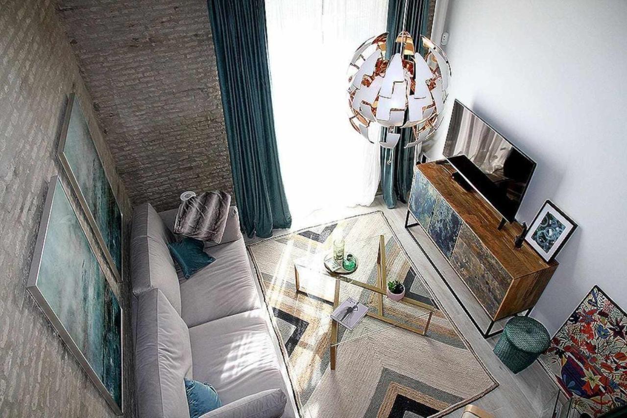 Isg Apartments Feria 106 Seville Exterior photo